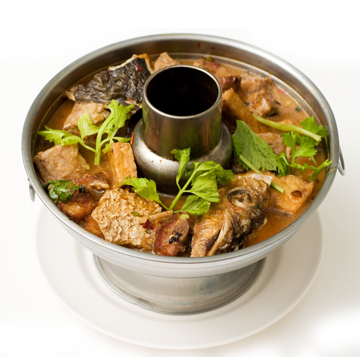 Fish’s head soup with taro
