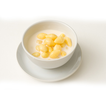 Gingkgo nuts in fresh milk (hot/cold)