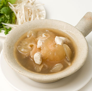 Braised Shark’s Fin Soup with Crab Meat